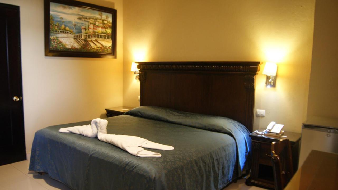 San Francisco Hotel 2*